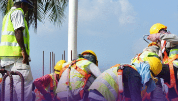 Кабинет министров одобрил шестимесячное продление для работников 'Граничного пропуска' на законное пребывание в провинциях вдоль тайско-камбоджийской границы.