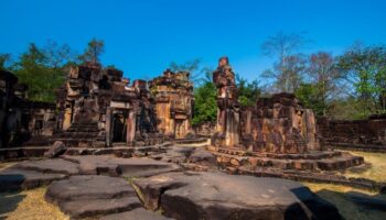 Камбоджийская армия атакует тайский объект наследия с помощью ракет