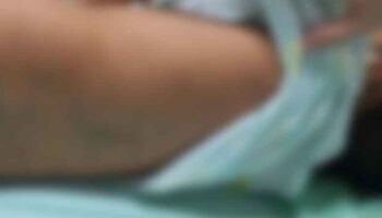 Мать ищет справедливости после того, как её малыш пострадал под опекой друга