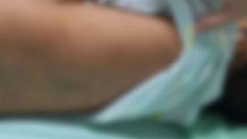 Мать ищет справедливости после того, как её малыш пострадал под опекой друга