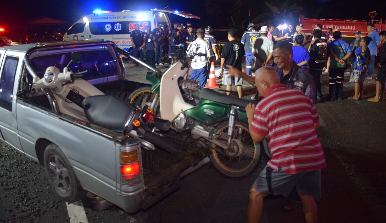 Мотоциклист трагически погиб в столкновении с грузовиком в Чантатхури