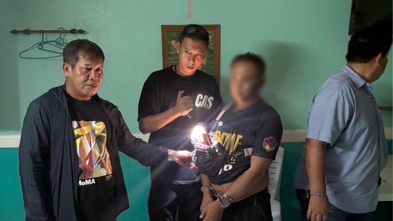 Мужчина, представлявшийся полицейским, арестован за кражу телефона в Бангкоке