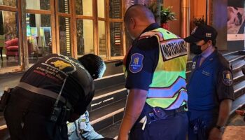 Охранник Паттайи получил удар телефоном во время беспорядков в отеле