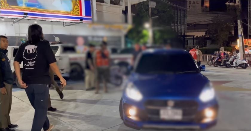 Паттайя, мотоциклетная банда ловит курьера в полночной дорожной ярости (видео)