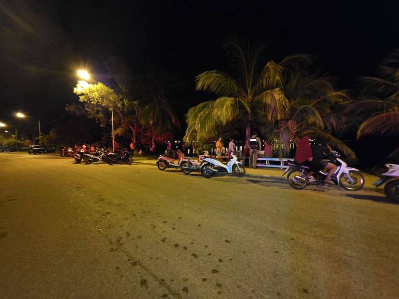 Поиск пропавшего водителя гидроцикла у побережья Пхукета продолжается