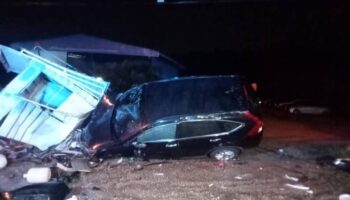 Полицейский протаранил придорожное кафе в Таланге