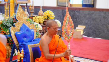 Полиция ищет пропавшие деньги из храма в Бангкоке