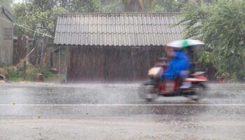 Предупреждение о сильном дожде для 9 провинций, ожидаются бурные моря