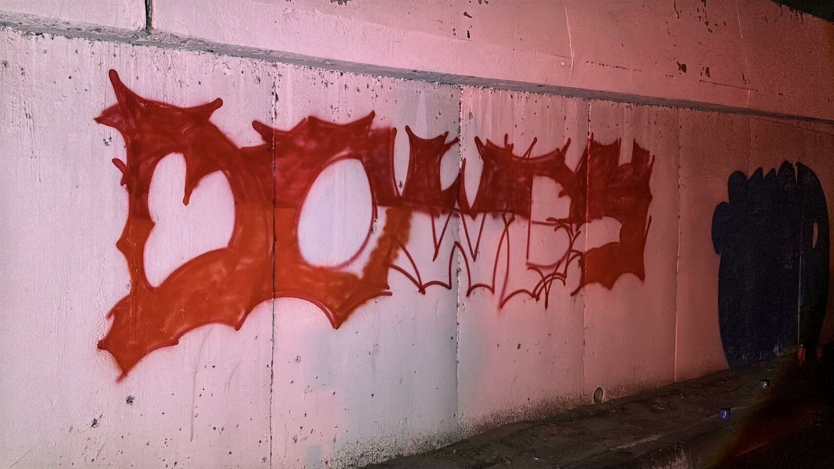 Российский подросток пойман за граффити на пирсе Паттайи