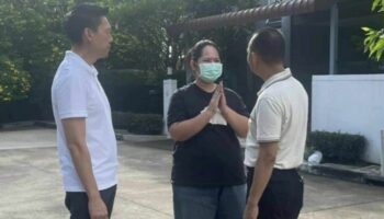 Священный скандал! Монахи пойманы с опущенными робами на соревнованиях Мисс Гольф