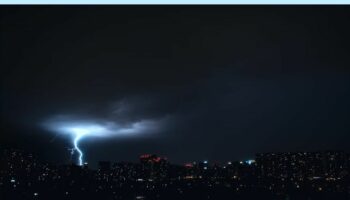 Сильные дожди и грозы обрушились на 43 провинции Таиланда