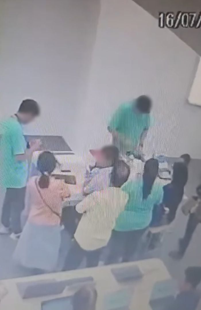 Сотрудники Studio7 Phuket уволены из-за скандала с нарушением конфиденциальности фотографий