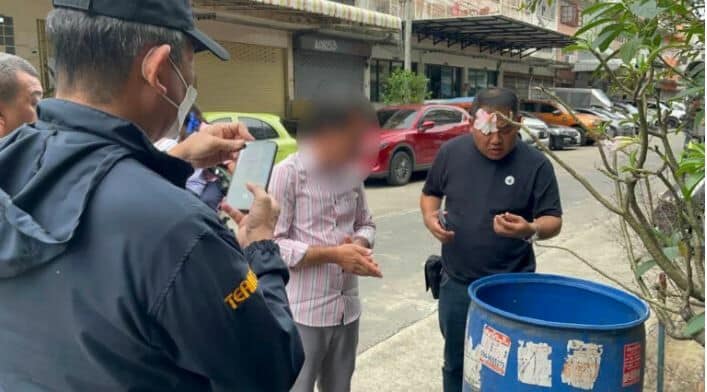 С港кокский портной арестован за кражу из незакрытых автомобилей