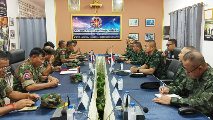 Таиланд подал жалобы в АСЕАН, США и Китай после того, как Камбоджа нарушила перемирие.