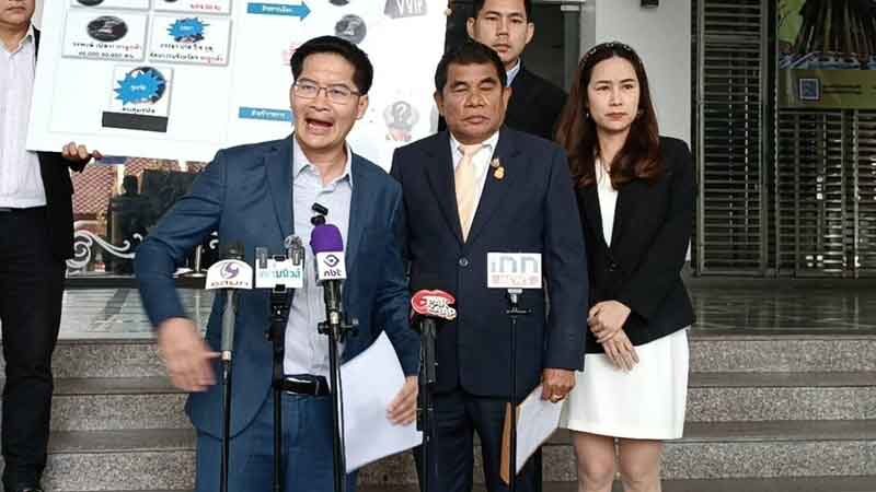 Таиландские чиновники сталкиваются с проверкой из-за обвинений в коррупции с участием иностранных работников