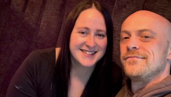 Тайланд с местью: Папа уходит из сломанной Британии в Тайланд