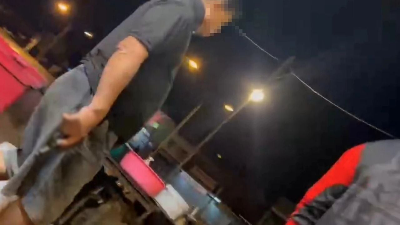 Тайская певица обвиняет отставного полицейского в угрозе оружием из-за конфликта по поводу парковки