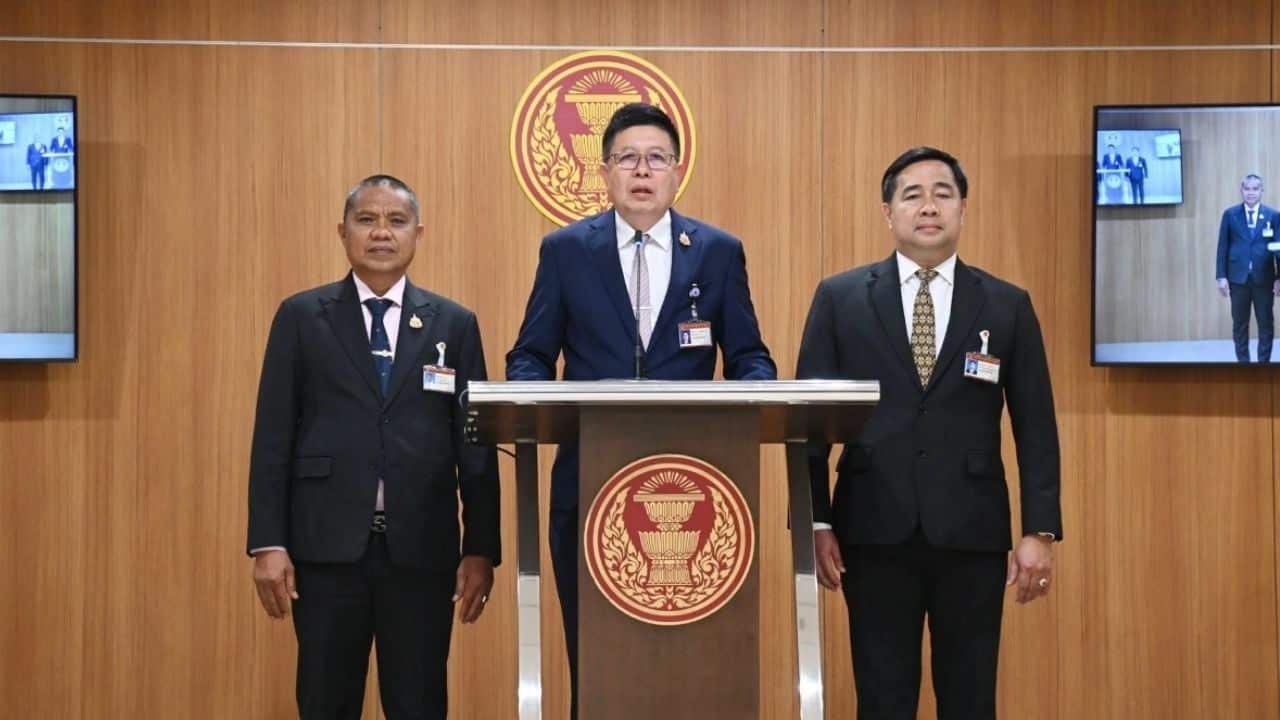 Тайские депутаты обвиняют правительство в продаже национальной безопасности ради снижения тарифов