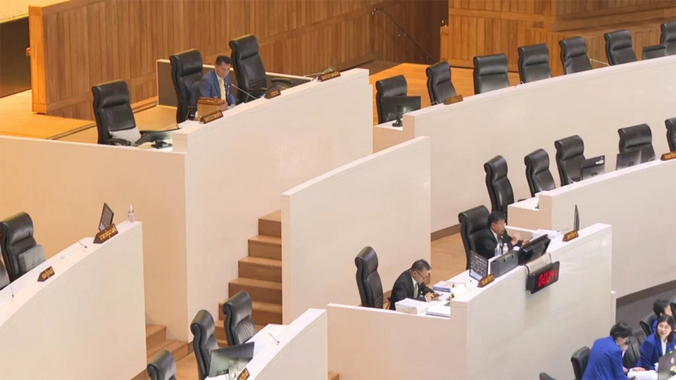 Тайский дом одобрил законопроекты о ограниченной амнистии, отклонив предложения, касающиеся дел о клевете на королевскую семью