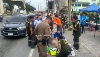 Тайский мужчина застрелен во время езды на мотоцикле на дороге в Самут-Пракане