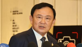 Таксин нарушает молчание по поводу записи, организованной Хун Сеном