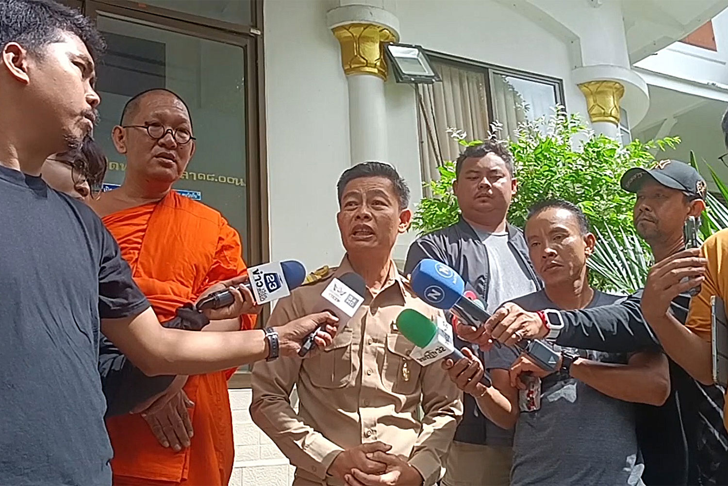 Финансовые дела храма Накхон-Саван проверены после ухода дискредитированного настоятеля