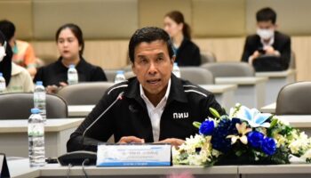 Чадчарт предупреждает, что план по внедрению билета на поезд за 20 бат может привести к судебным искам