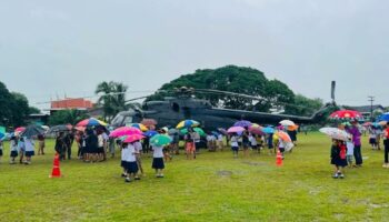 RTAF вертолет совершил экстренную посадку на школьное поле