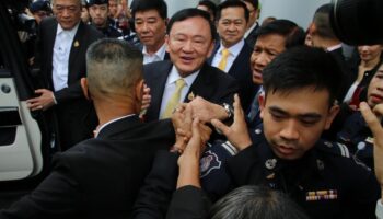 АГ под давлением подать апелляцию на решение суда по делу Таксина