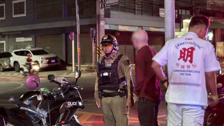 Британец подрезал машину скорой помощи в Паттайе, врезался в мотоцикл