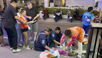 Британский турист получил перелом руки после столкновения в баре в Паттайе