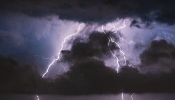 В 39 тайских провинциях, включая Бангкок, ожидаются сильные дожди.