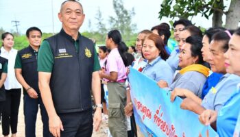 Запущен проект песчаного ограждения на Пхукете для борьбы с эрозией побережья