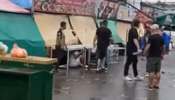 Иностранцы снимали, как гонятся за тайцем и избивают его на Пхукете