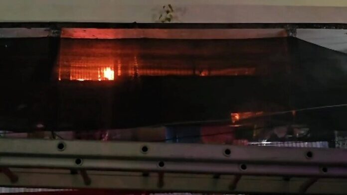 Исторический отель Сарабури разрушен огнем спустя 50 лет