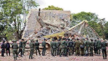 Команда АСЕАН посещает границу