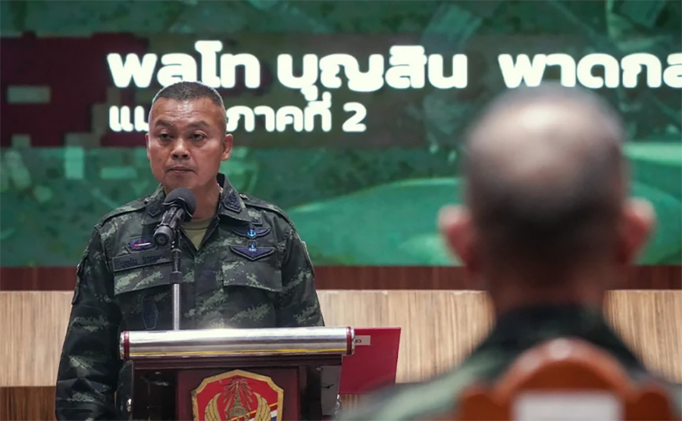 Командующий 2-й армии Таиланда предупреждает о напряженной границе, говорит, что Камбоджу нельзя доверять