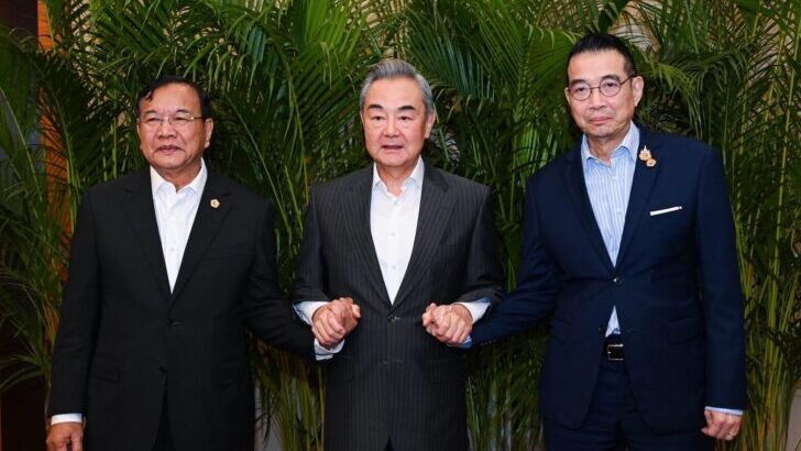 Министр иностранных дел Тайланда встречается с китайскими и камбоджийскими коллегами на встрече по Меконгу