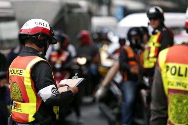 Нелицензированных туристов оштрафовали в результате рейда на дорогах Пхукета