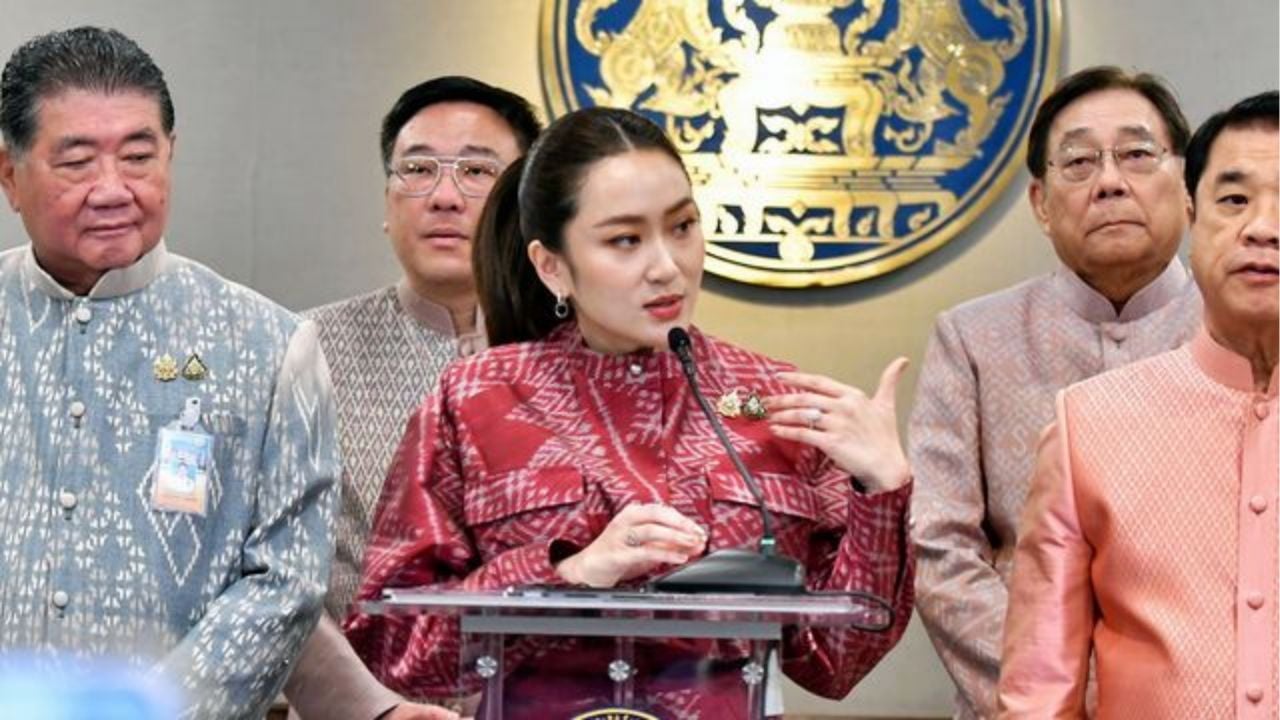 Партия Пхеу Тхай поддерживает премьер-министра Тинавата на фоне решения суда по утечке аудио