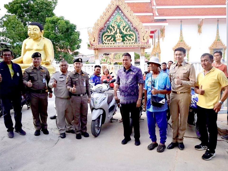 Паттайя начинает преследование автомобилей на Кох Ларне с наклейками