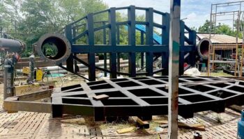 Паттайя ослепляет туристов ярким новым знаком Walking Street