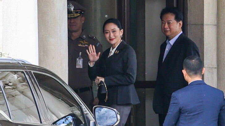 Паэтонгтарн снят с должности из-за утечки звонка Хун Сена