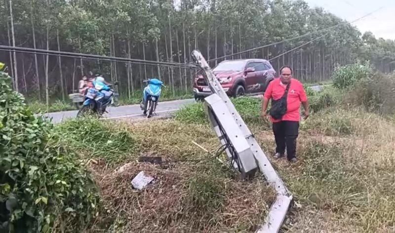 Пикап перевернулся в Чаченгао из-за дождя, один случай смерти зафиксирован.