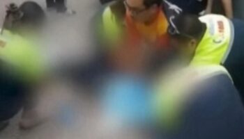 Подросток-стрелок арестован за стрельбу в 15-летнюю девочку на дороге Патум Тхани