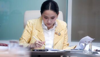 Приостановленная премьер-министр Паетонгтарн предстанет перед судом по делу о скандале с прослушкой аудио