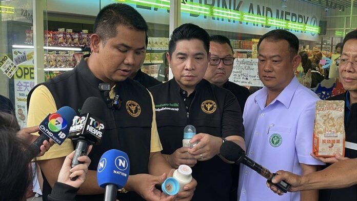 Рейд в супермаркете выявил несанкционированные китайские товары в Патум Тани