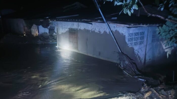 Сель в Панг Унге, Чиангмай, убивает 1 человека и разрушает 5 домов