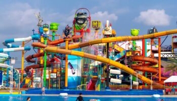 Сигналить, смеяться, повторять. Тематические парки Таиланда оставят вас без дыхания