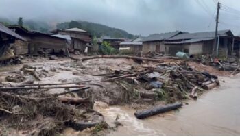 Смертоносный оползень обрушился на деревню Чиангмай, 4 человека погибли